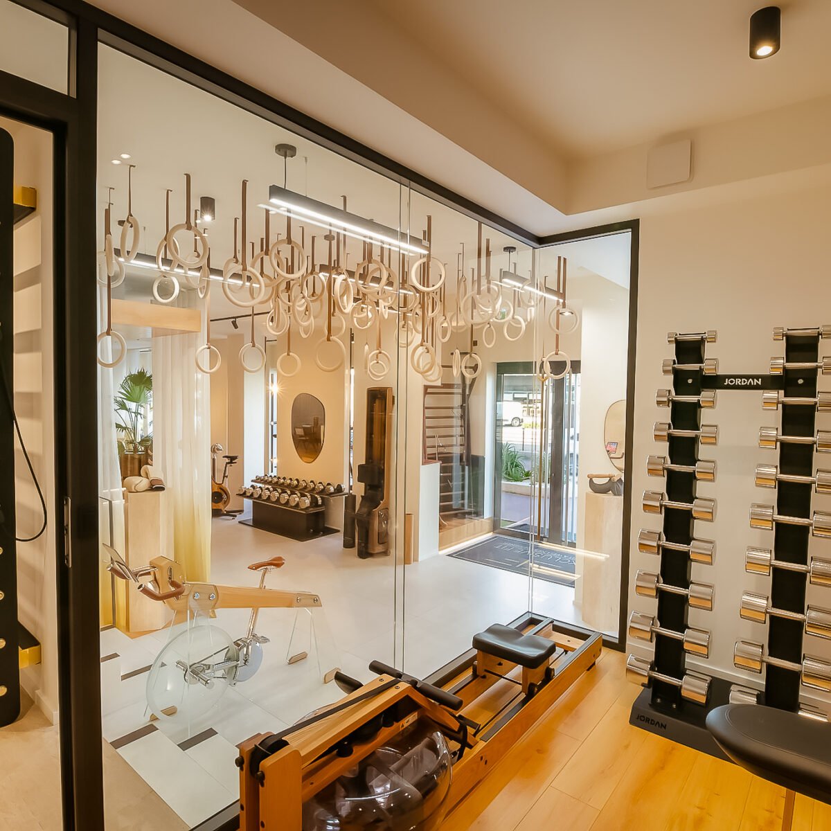 doce Interiors - Exclusive Fit Cannes-05